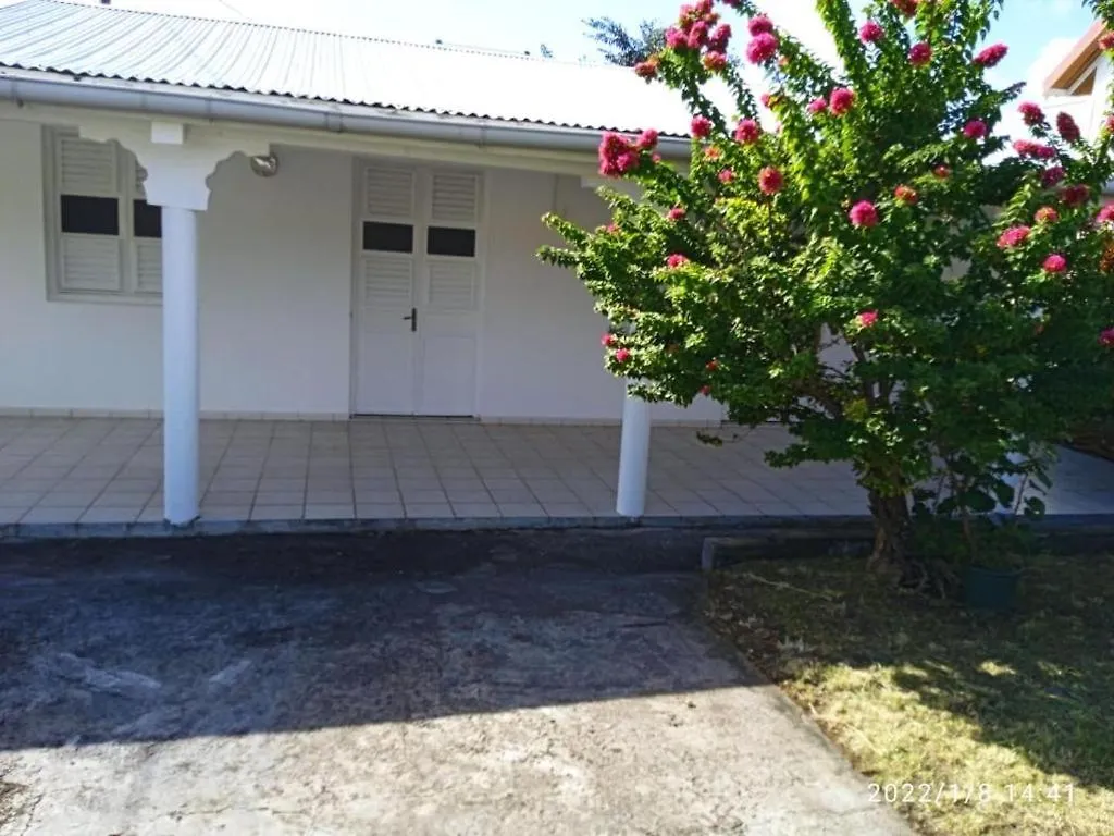 Holiday home Cloison Du Bonheur Villa Le Lamentin